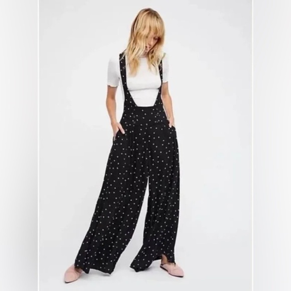 Free People Pants - FREE PEOPLE Keep It Jumpin Black And White Polka Dot Suspender Pants Size 2